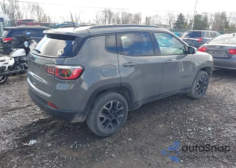 2019 Jeep Compass Upland Edition 4X4 из США, поврежденный, VIN 3C4NJDAB2KT695954